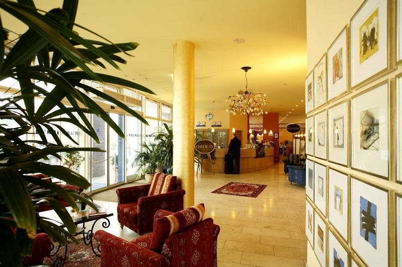 Dormero Hotel Hannover-Langenhagen Airport Interior photo